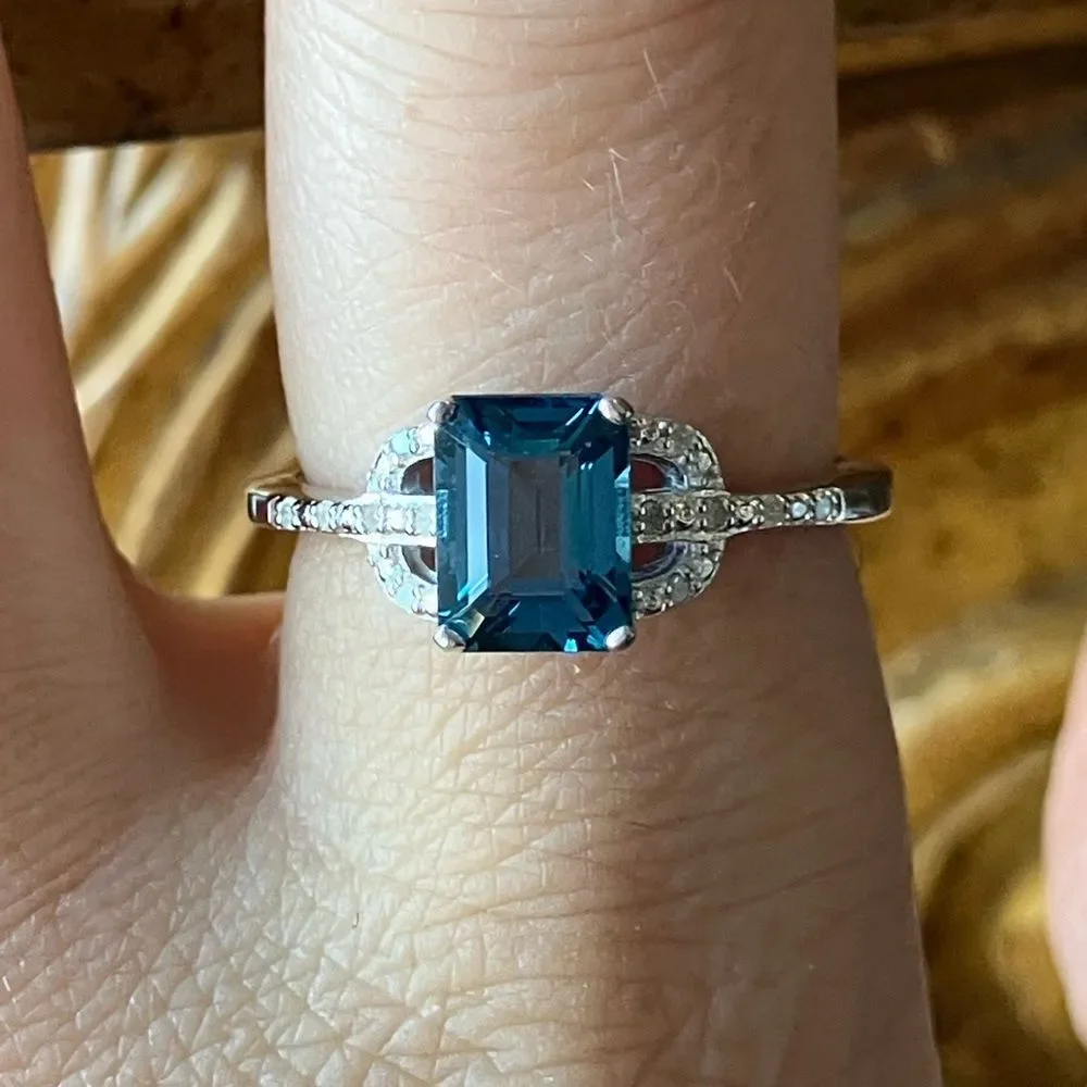 London Blue Topaz White Diamond Sterling Silver Ring Size 8
